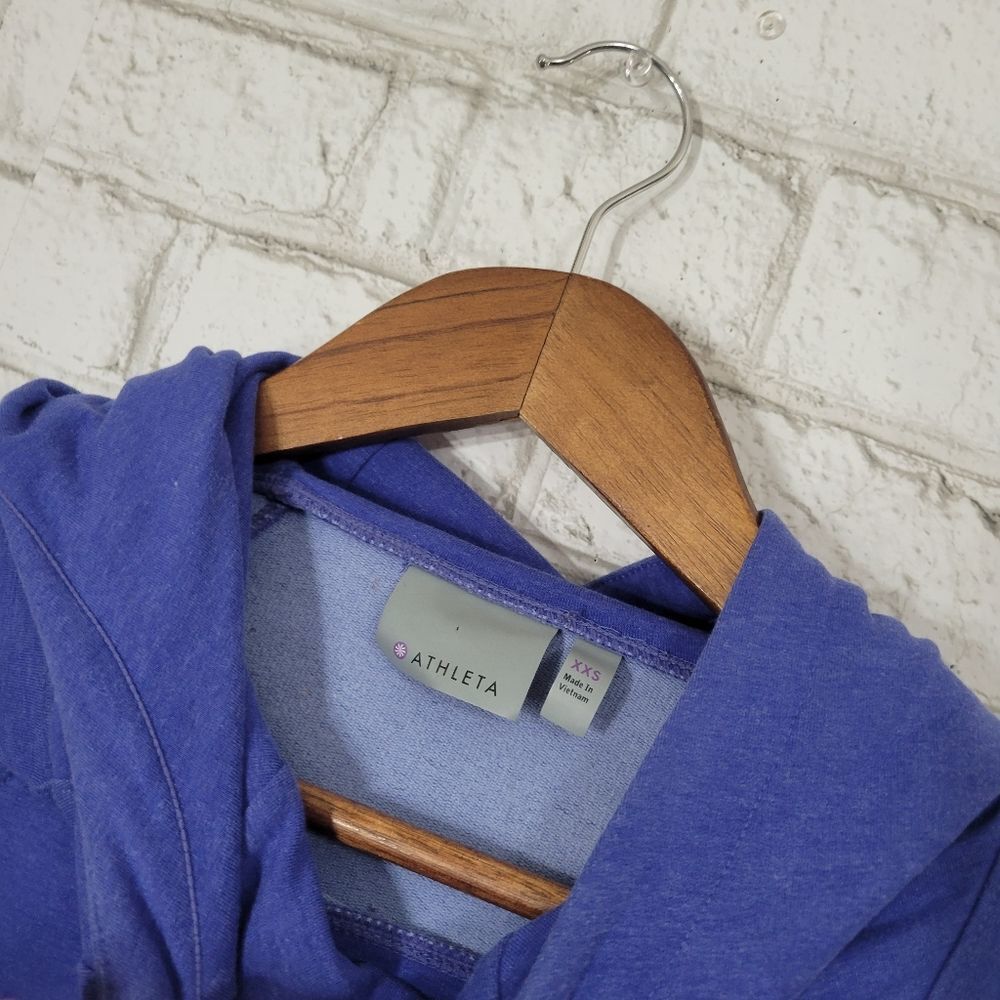 Athleta sweatshirt‎ - Picture 6 of 14